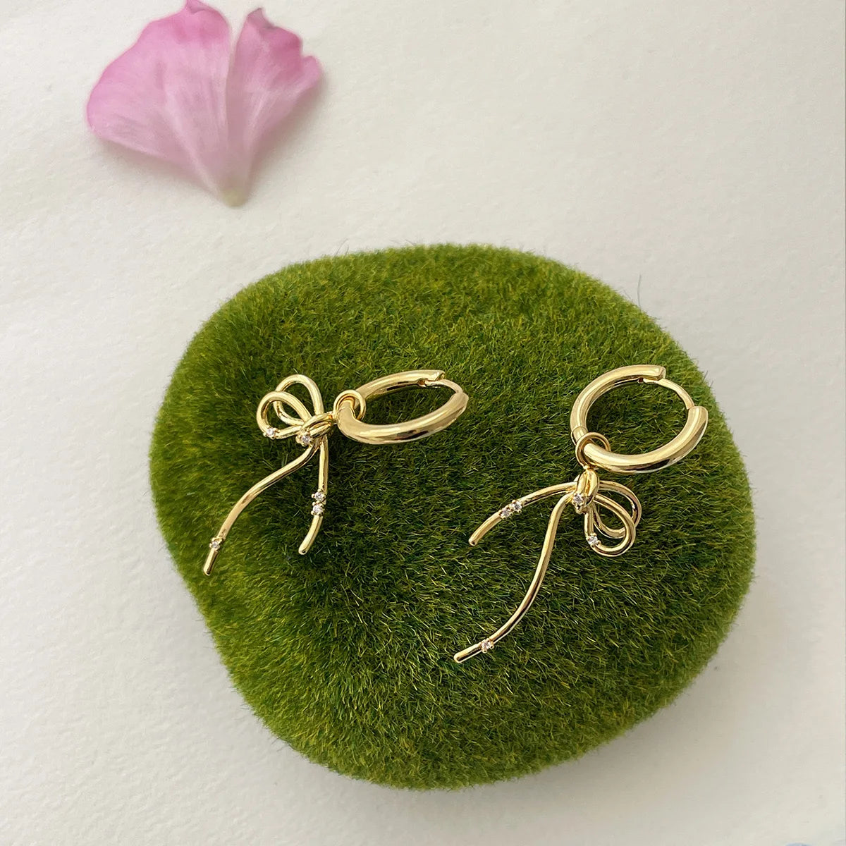 Twist & Bow