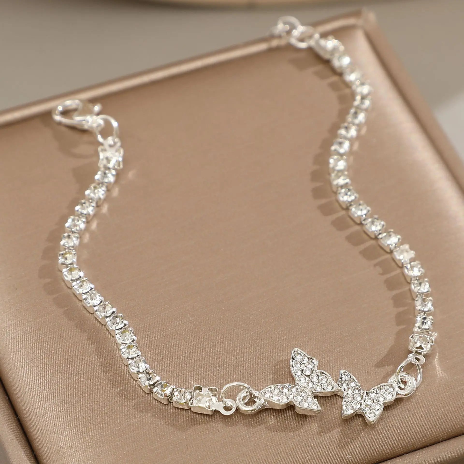 Flutter Shine Bracelet